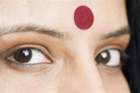 吉祥痣|印度人眉心吉祥痣 Bindi